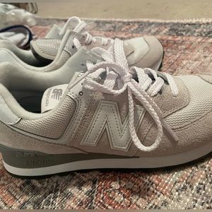 Women’s New Balance 574